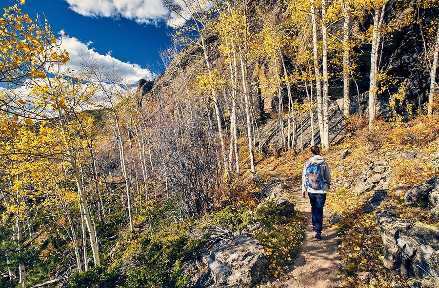 travel healthcare jobs colorado-rocky mountains-trail