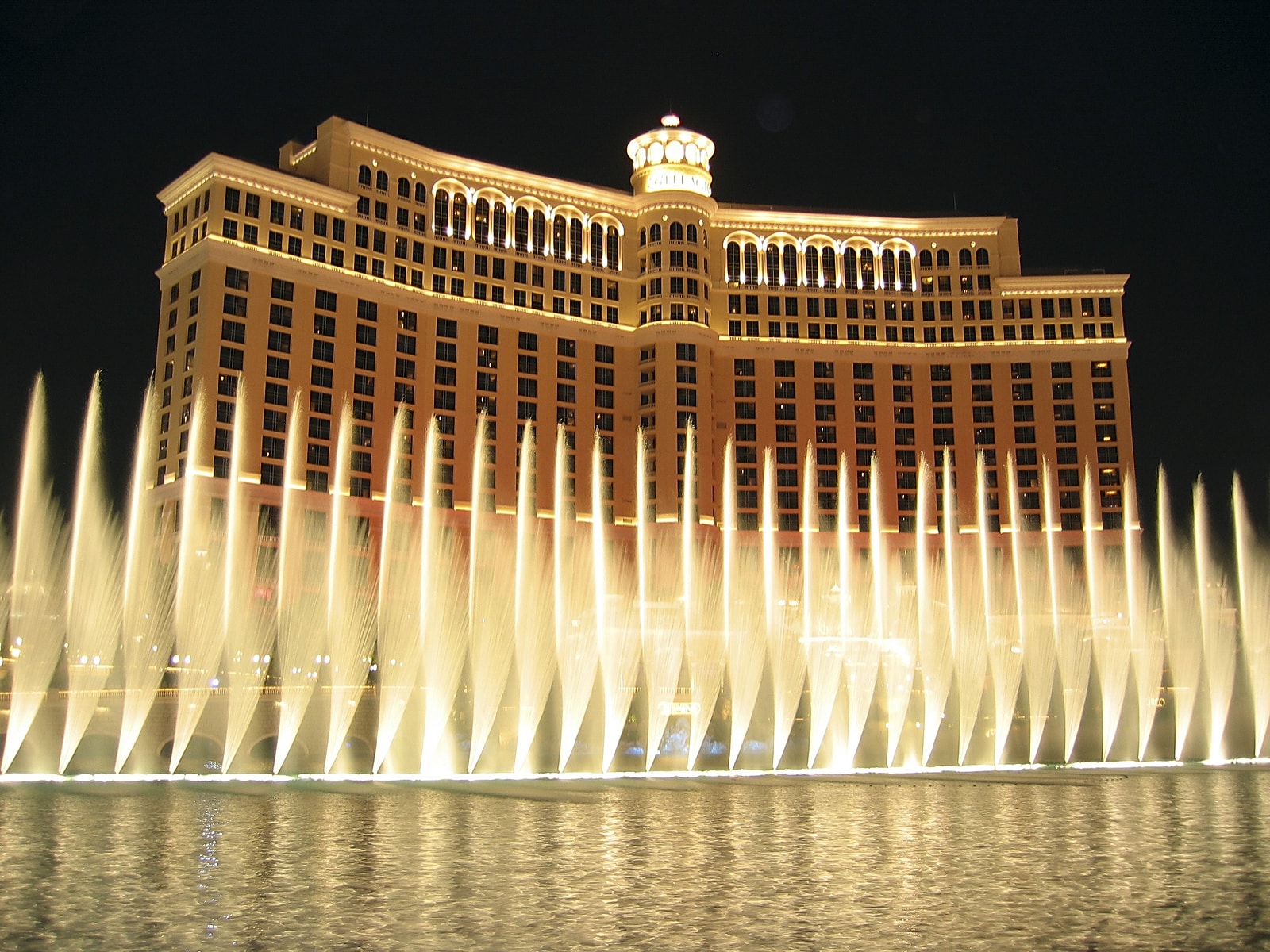 Bellagio Hotel-Las Vegas-Nevada-travel healthcare jobs march 25