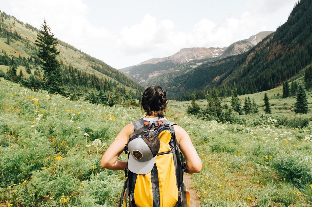 holly-mandarich-hiking-mountians-crested butte-unsplash-travel healthcare jobs may 7